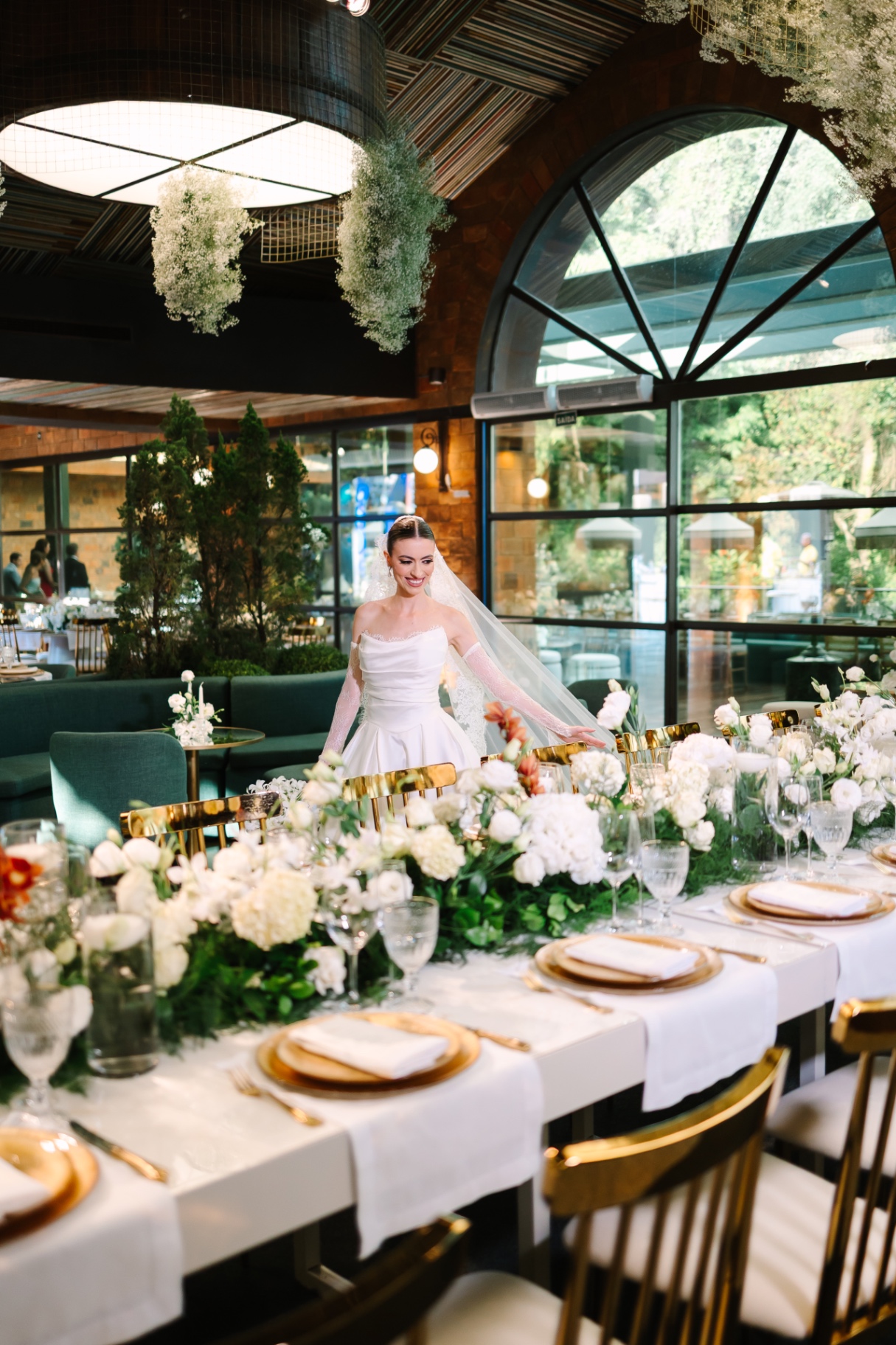 Noiva e decoração de casamento